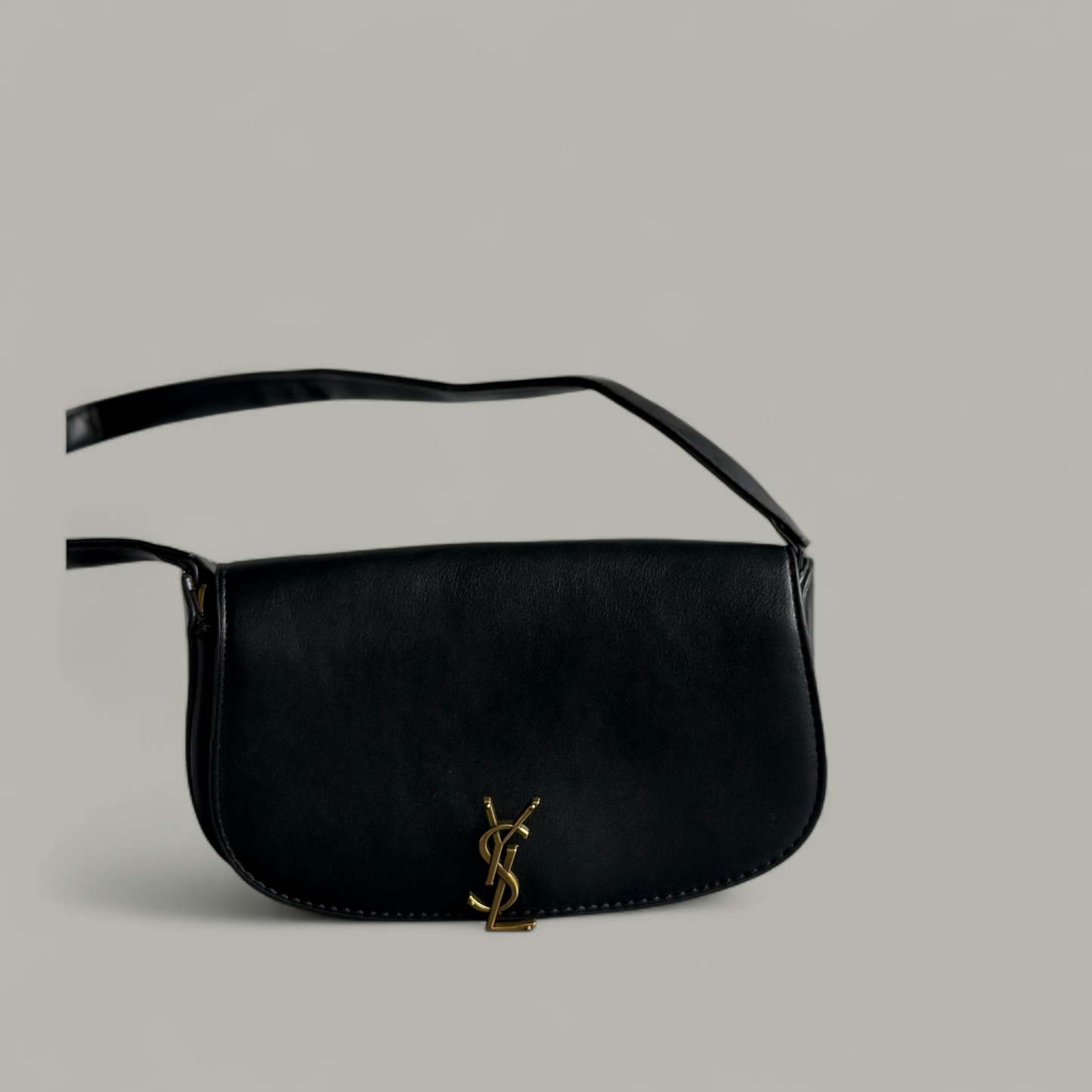Chic Black Shoulder Bag – Preloved, Stylish & Affordable